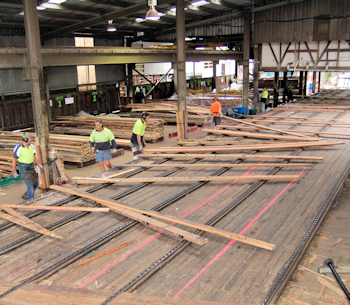 Sorting line in a hardwood dry mill